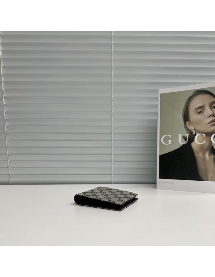 Portafoglio bi-fold Gucci Essence Classic GUCCI