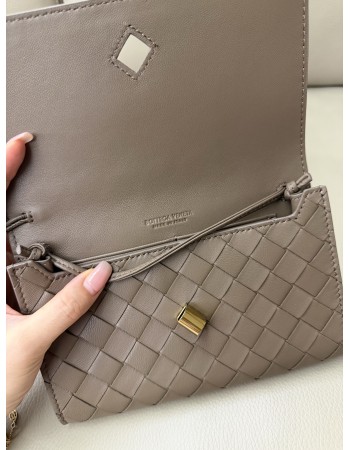 Pochette Andiamo a tracolla BOTTEGA VENETA