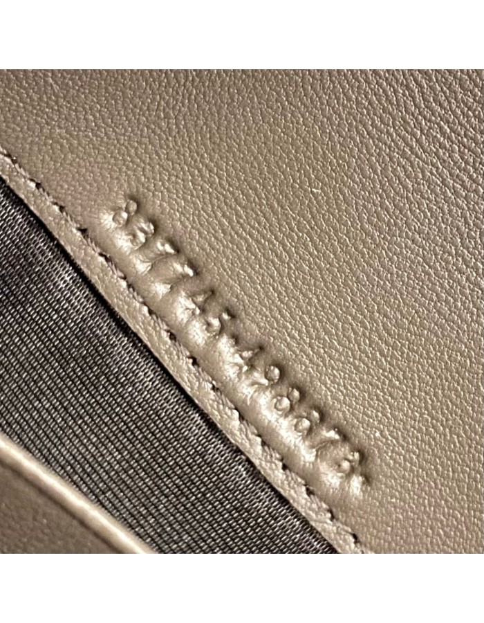 Portafoglio GG Marmont con catena GUCCI
