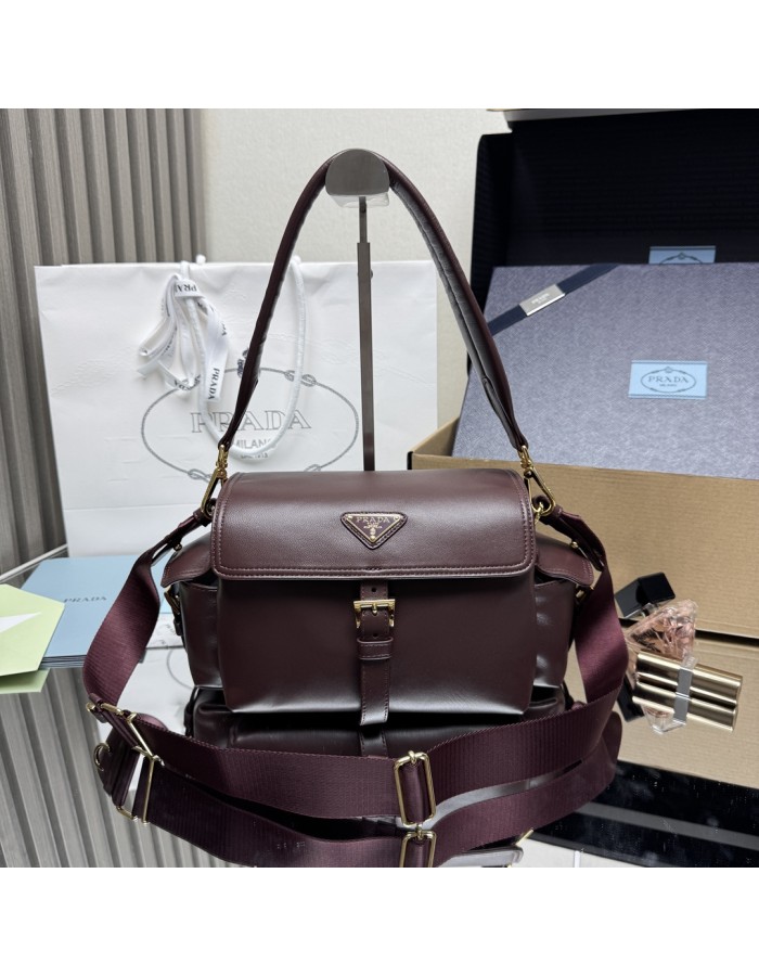 Borsa Prada Explore medium in nappa con pattina PRADA