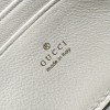Pouch GG Marmont con cinturino GUCCI