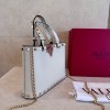 Mini Borsa Shopping Rockstud In Vitello Granato VALENTINO