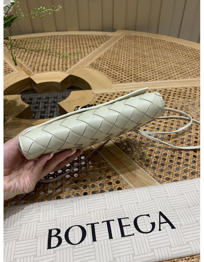 Pochette Andiamo a tracolla BOTTEGA VENETA