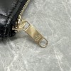 Pouch GG Marmont con cinturino GUCCI