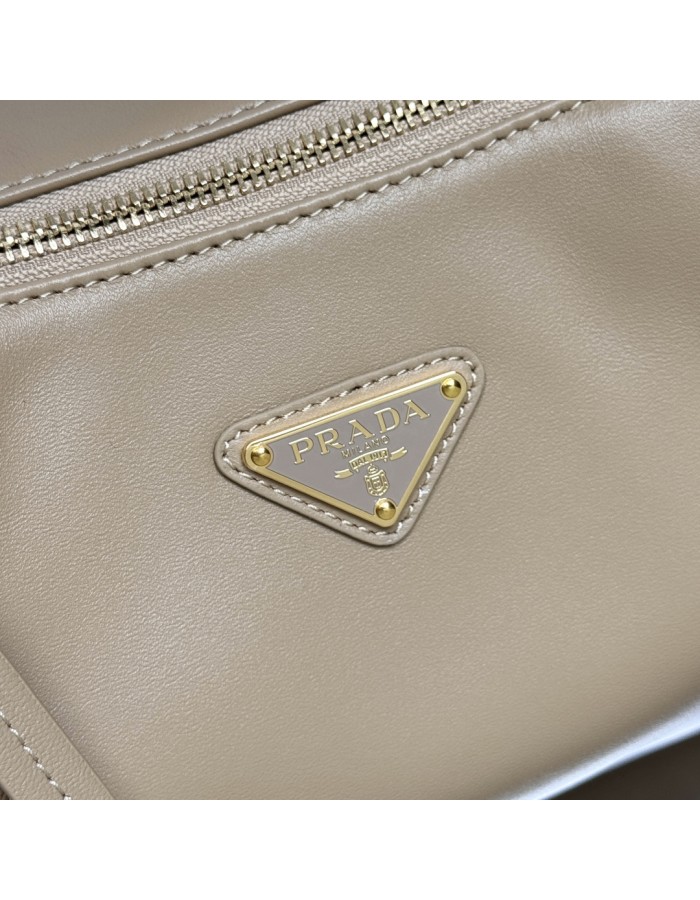 Borsa Prada Explore large in nappa PRADA