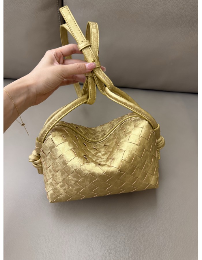Loop top handle BOTTEGA VENETA