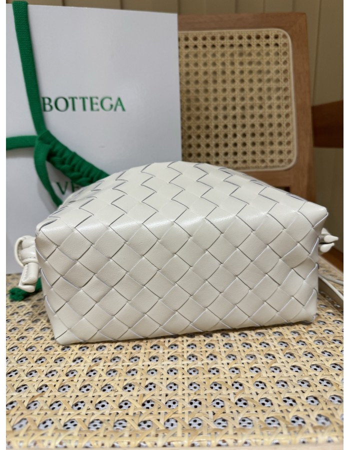 Loop top handle BOTTEGA VENETA