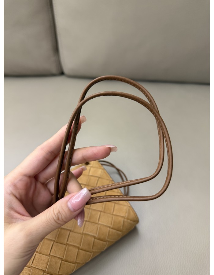Pochette Andiamo a tracolla BOTTEGA VENETA