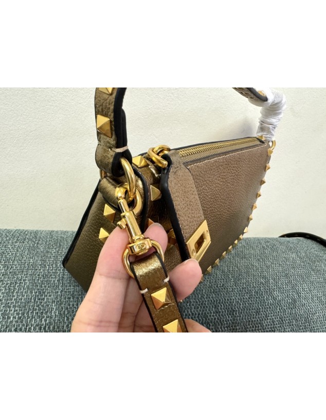 Borsa Piccola A Tracolla Rockstud In Vitello Laminato VALENTINO