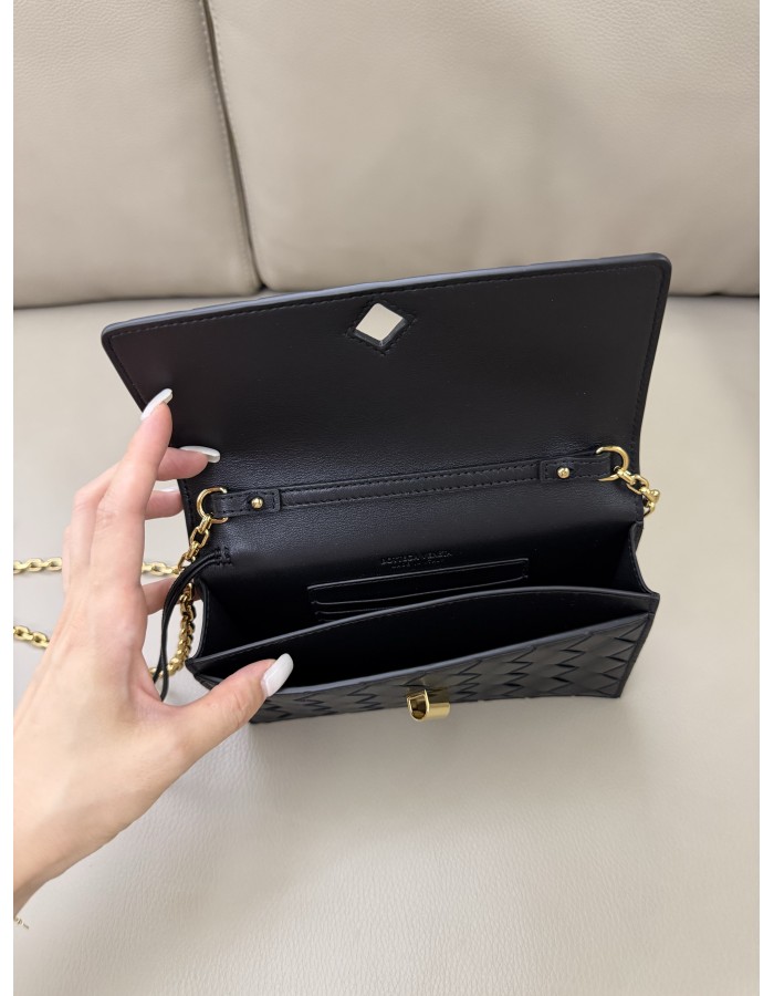 Pochette Andiamo con catena BOTTEGA VENETA