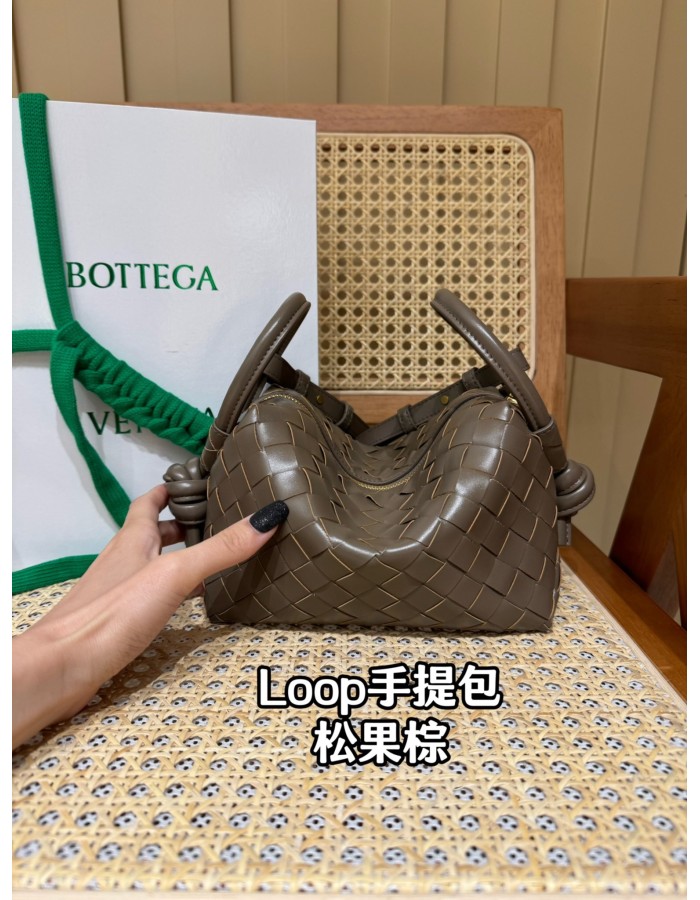 Loop top handle BOTTEGA VENETA