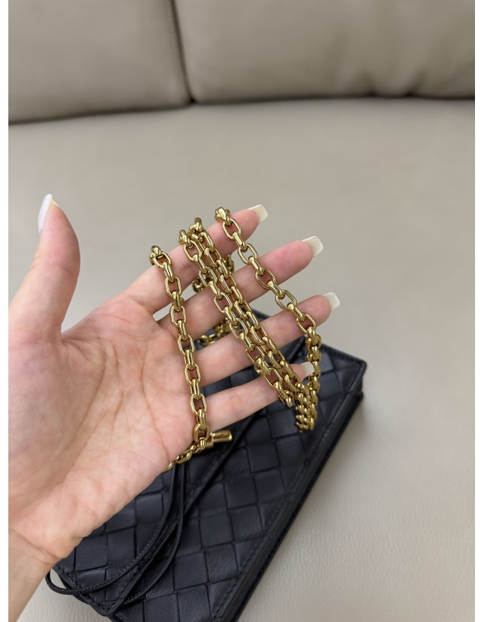 Pochette Andiamo con catena BOTTEGA VENETA