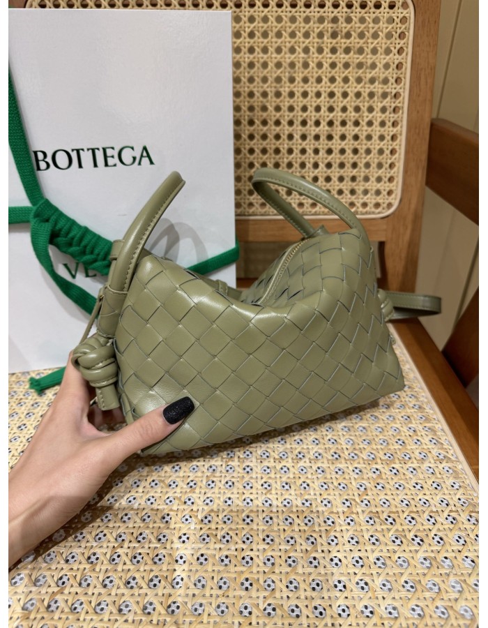 Loop top handle BOTTEGA VENETA