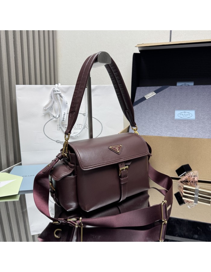 Borsa Prada Explore medium in nappa con pattina PRADA