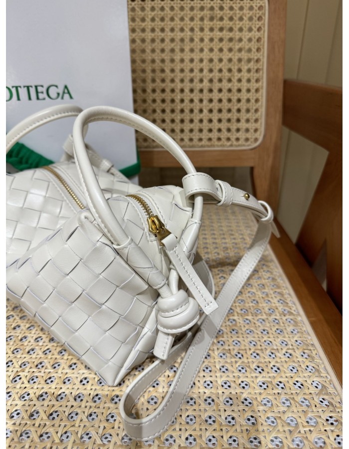 Loop top handle BOTTEGA VENETA