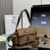 Borsa Prada Explore medium in Re-Nylon con pattina PRADA