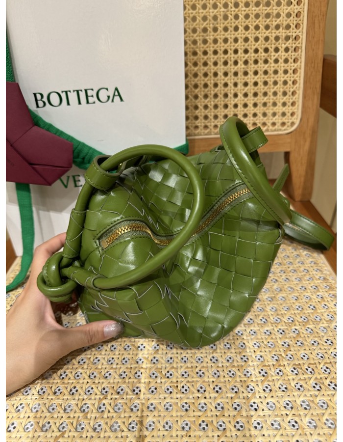 Loop top handle BOTTEGA VENETA