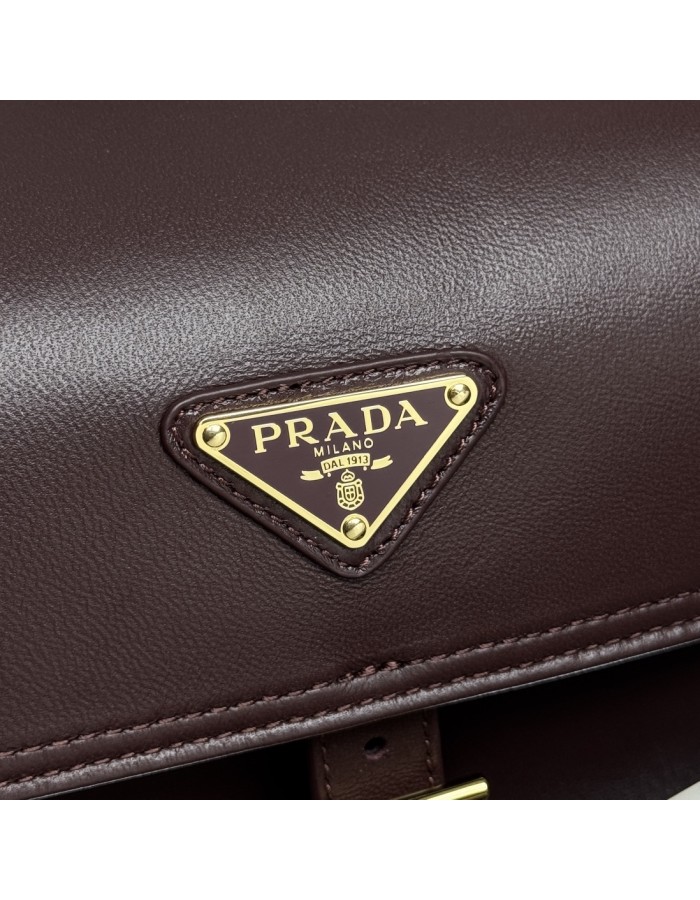 Borsa Prada Explore medium in nappa con pattina PRADA