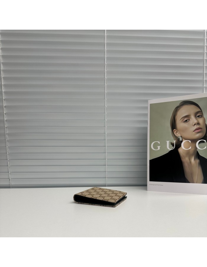 Portafoglio bi-fold Gucci Essence Classic GUCCI