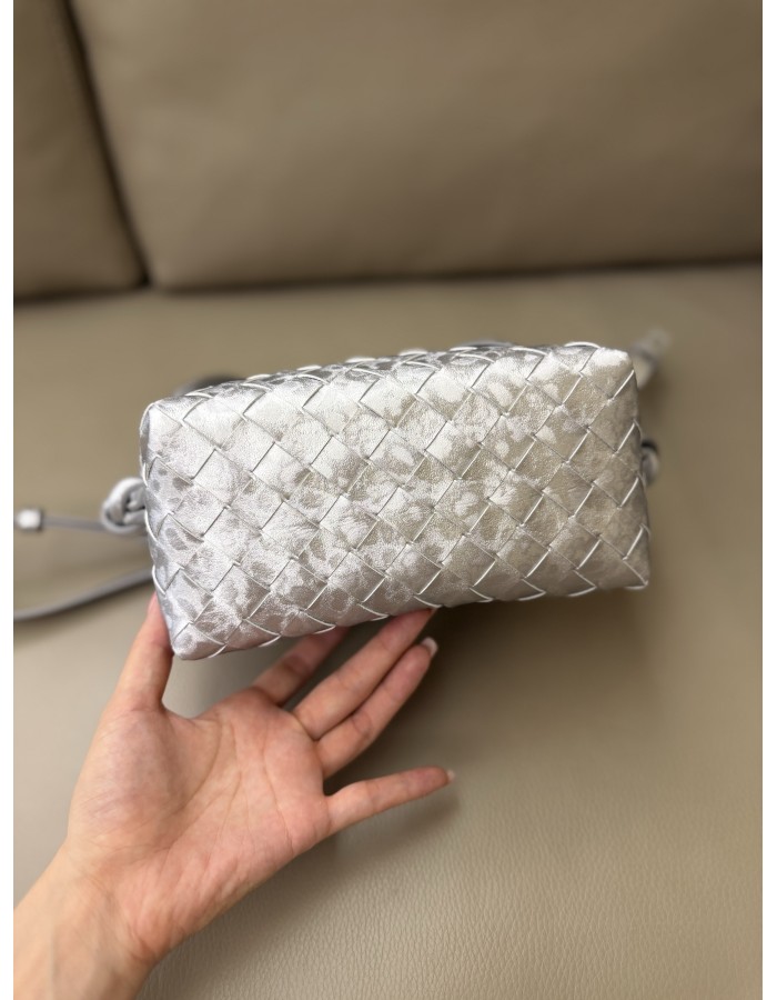 Loop top handle BOTTEGA VENETA