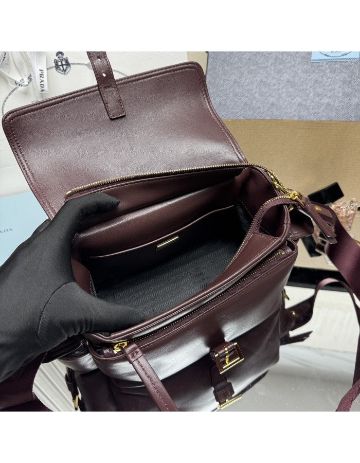 Borsa Prada Explore medium in nappa con pattina PRADA