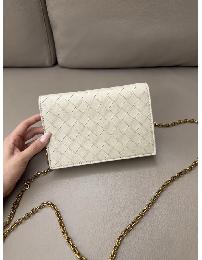 Pochette Andiamo con catena BOTTEGA VENETA