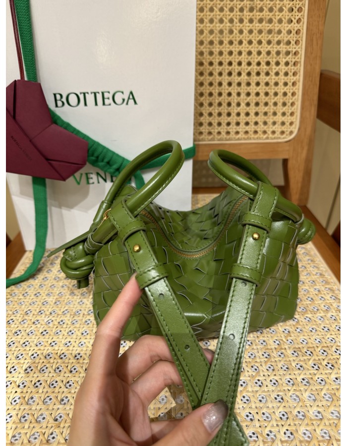Loop top handle BOTTEGA VENETA