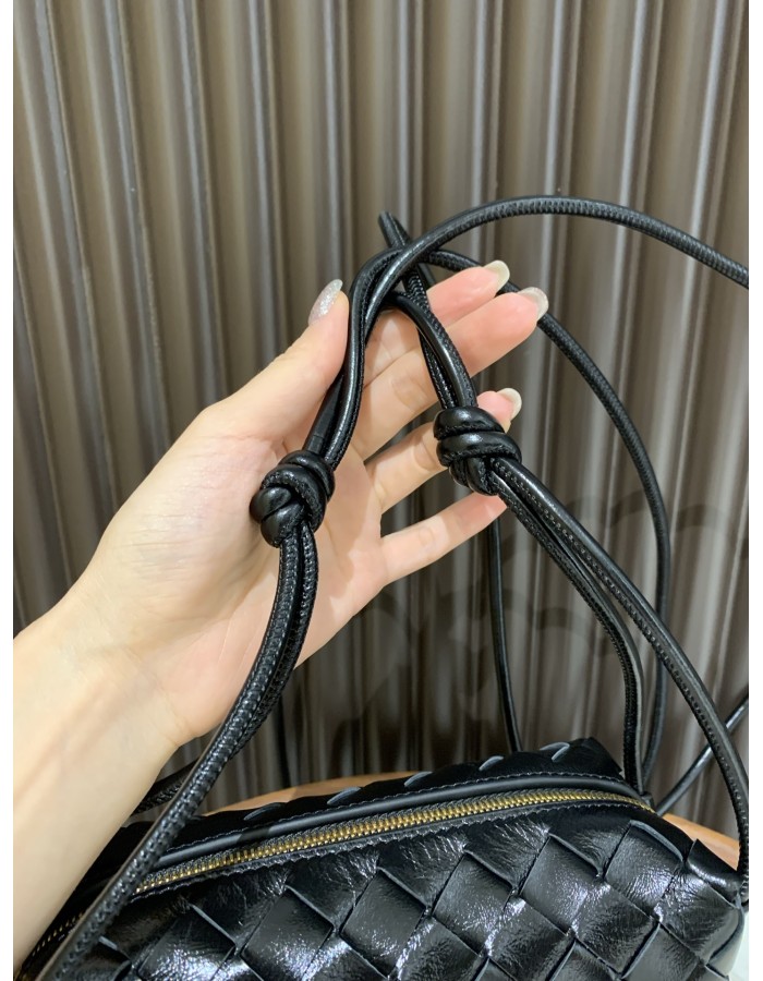 Mini Loop Metal Knot BOTTEGA VENETA