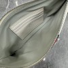 Pouch GG Marmont con cinturino GUCCI