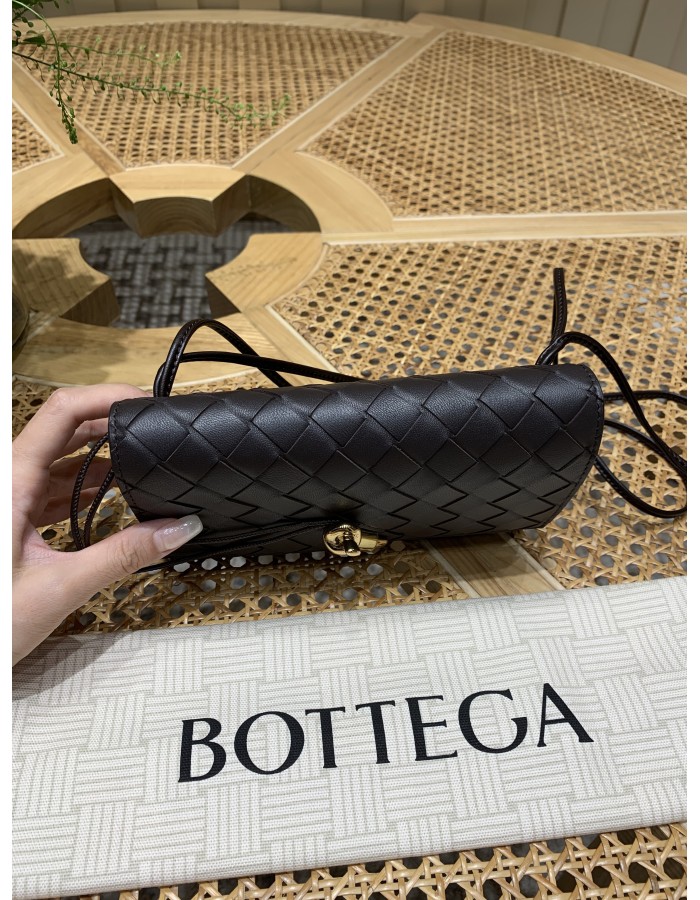 Pochette Andiamo a tracolla BOTTEGA VENETA