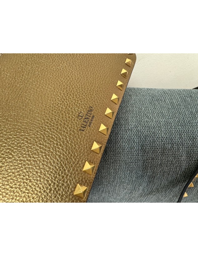 Borsa Piccola A Tracolla Rockstud In Vitello Laminato VALENTINO