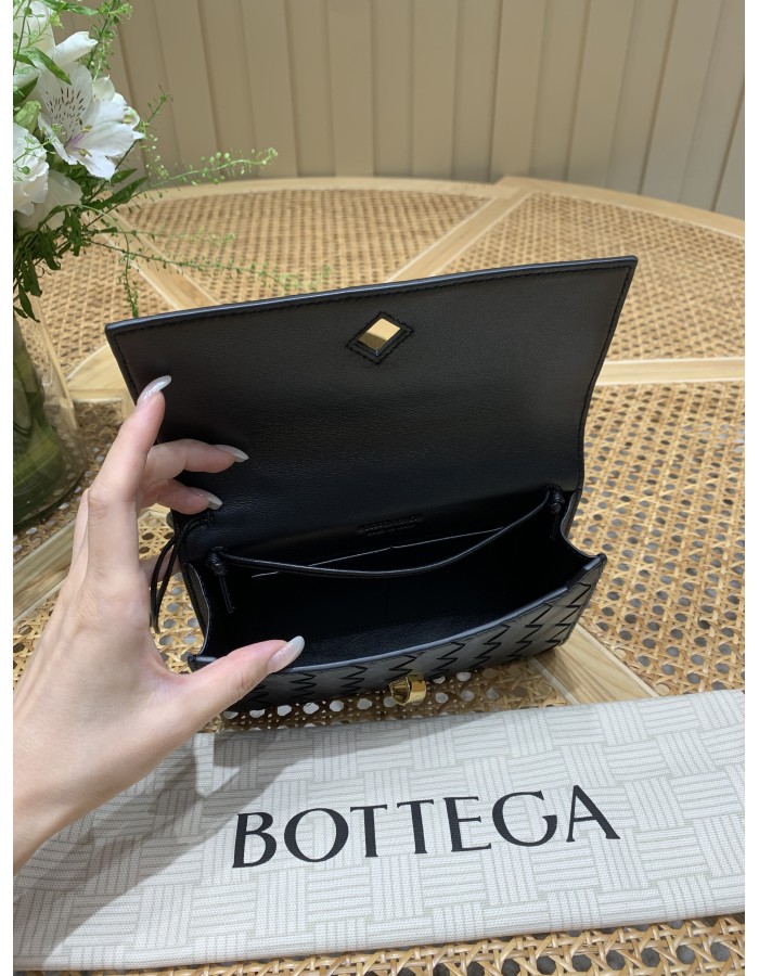 Pochette Andiamo a tracolla BOTTEGA VENETA