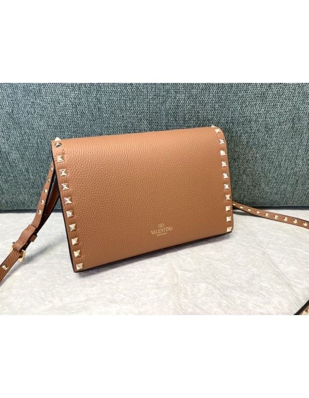 Borsa Piccola A Tracolla Rockstud In Vitello Granato VALENTINO