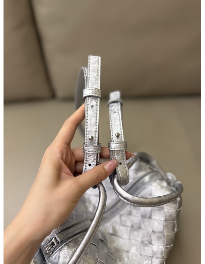 Loop top handle BOTTEGA VENETA