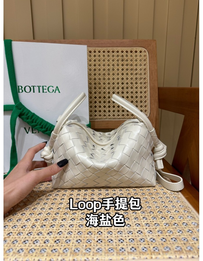 Loop top handle BOTTEGA VENETA