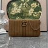 Pouch GG Marmont con cinturino GUCCI