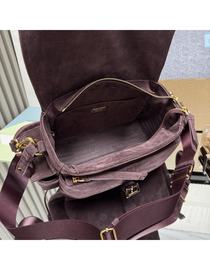 Borsa a spalla Prada Explore medium in pelle scamosciata PRADA
