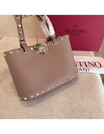 Mini Borsa Shopping Rockstud In Vitello Granato VALENTINO