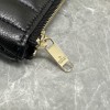 Pouch GG Marmont con cinturino GUCCI