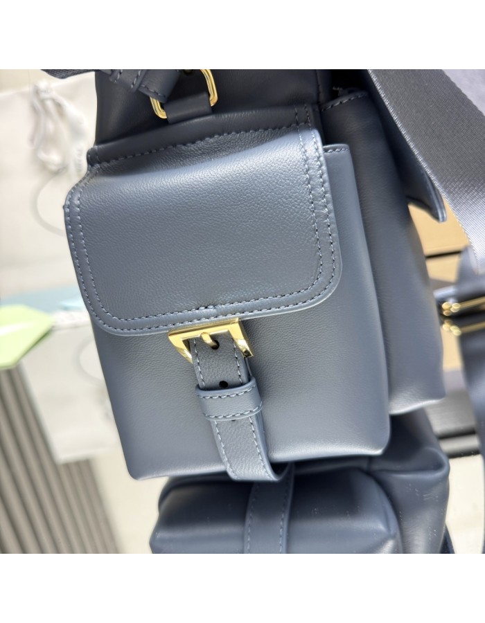 Borsa Prada Explore medium in nappa con pattina PRADA