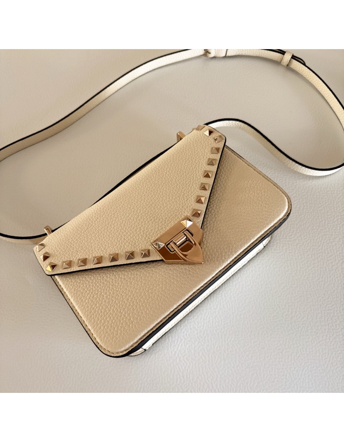 Borsa Piccola A Tracolla Rockstud In Vitello Granato VALENTINO