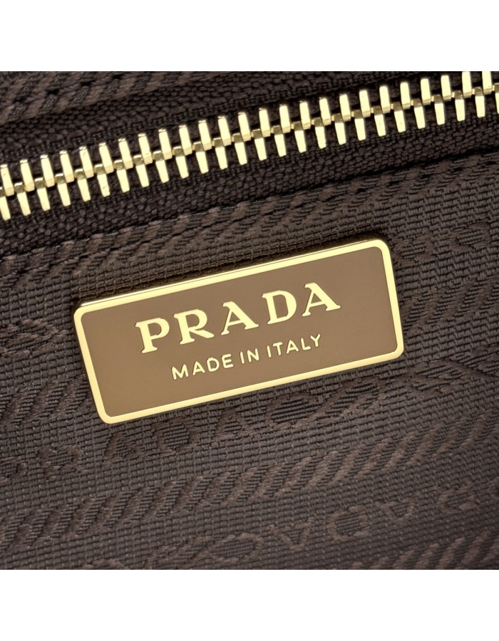 Borsa Prada Explore large in nappa PRADA
