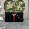 Pouch GG Marmont con cinturino GUCCI