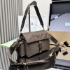 Borsa Prada Explore medium in Re-Nylon con pattina PRADA