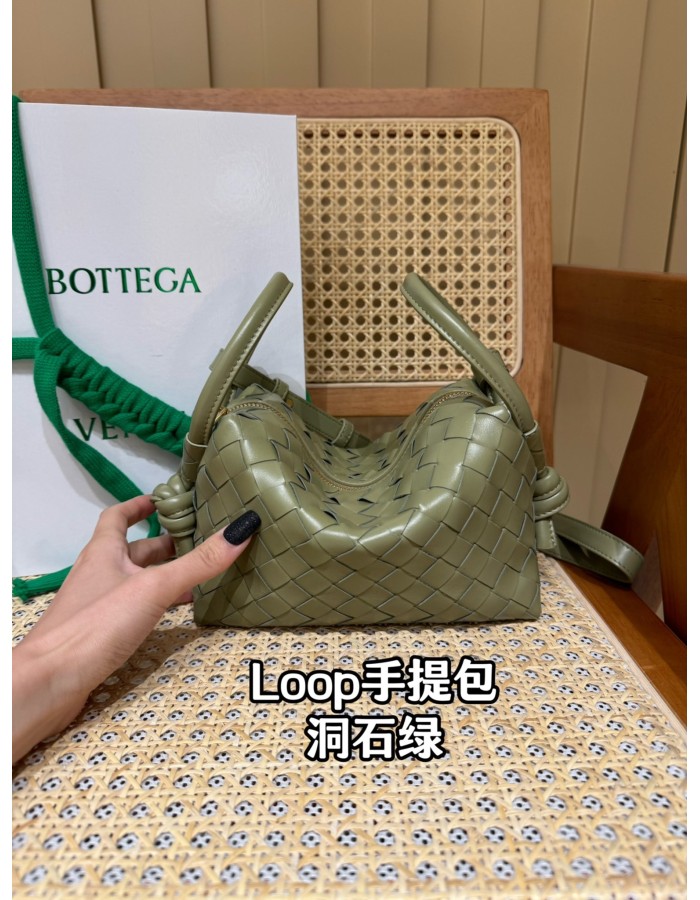 Loop top handle BOTTEGA VENETA