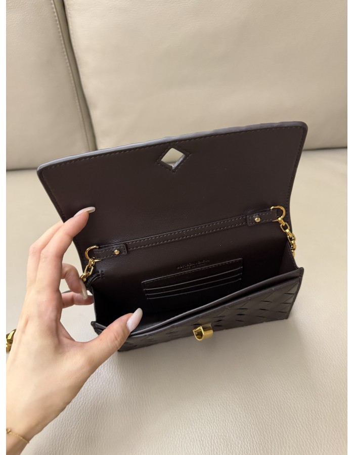 Pochette Andiamo con catena BOTTEGA VENETA