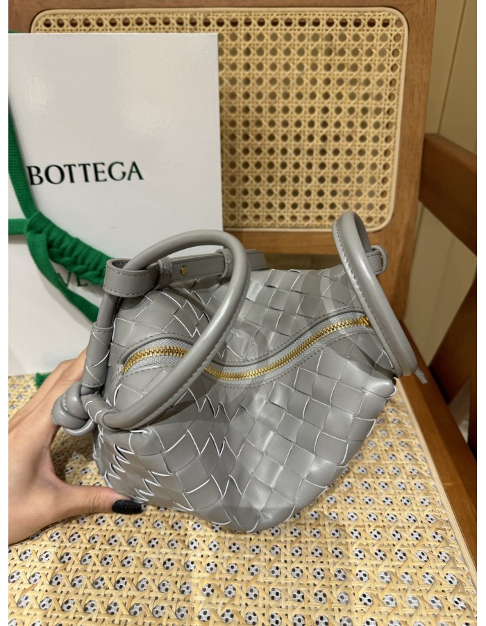 Loop top handle BOTTEGA VENETA
