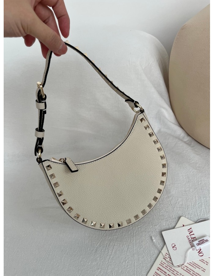 Mini Borsa Hobo Rockstud In Vitello Granato VALENTINO