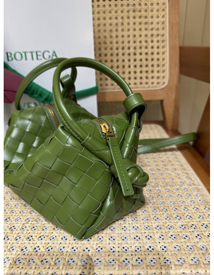 Loop top handle BOTTEGA VENETA