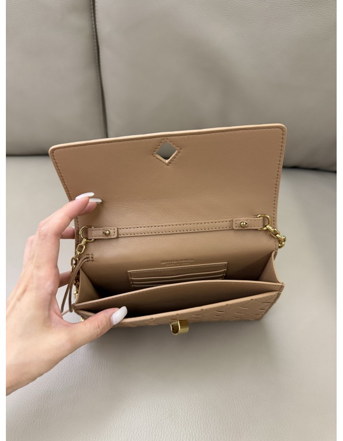 Pochette Andiamo con catena BOTTEGA VENETA